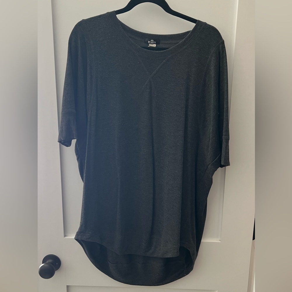 Kali grey Tshirt, soft, oversized, size small